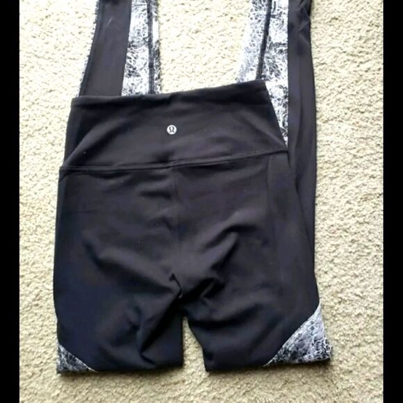 Lululemon Sweat & Repeat Leggings 4 - Picture 5 of 7
